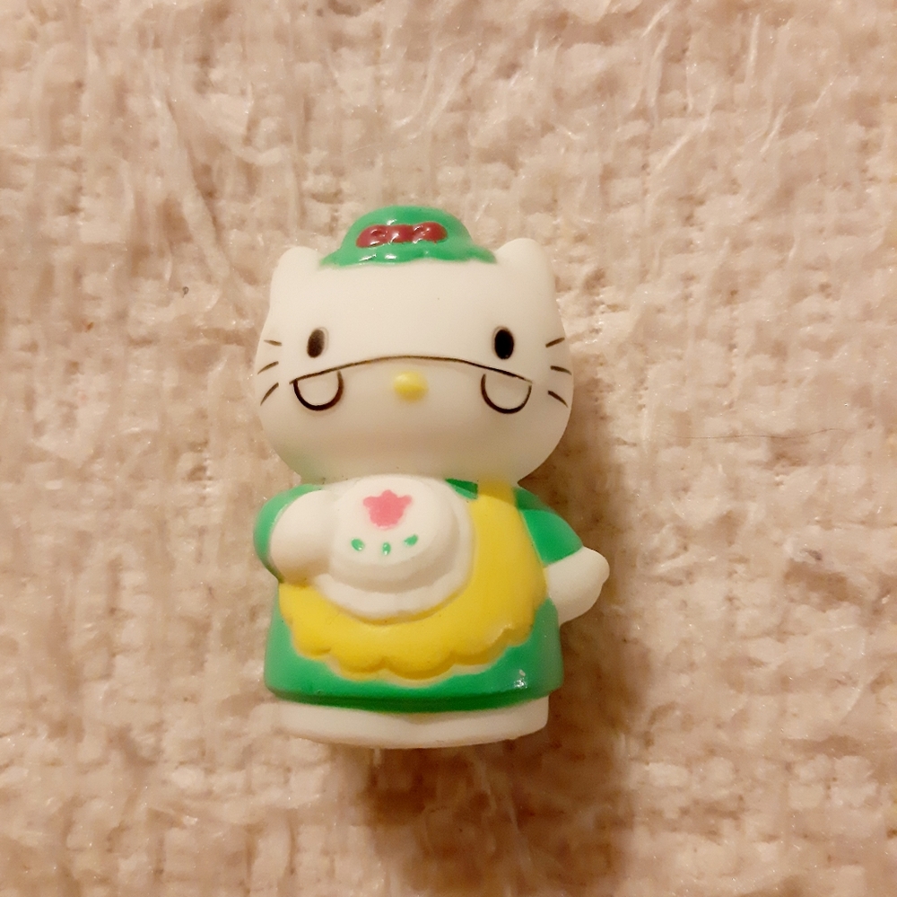 1988 Hello Kitty Grandma Finger Puppet Sanrio Vintage Collectible